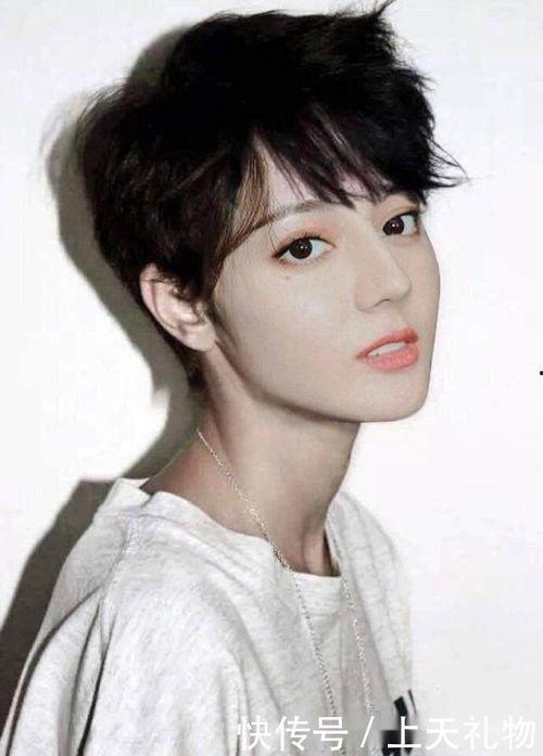 拍电视剧短发女明星,聚焦荧幕短发女明星的时尚风采